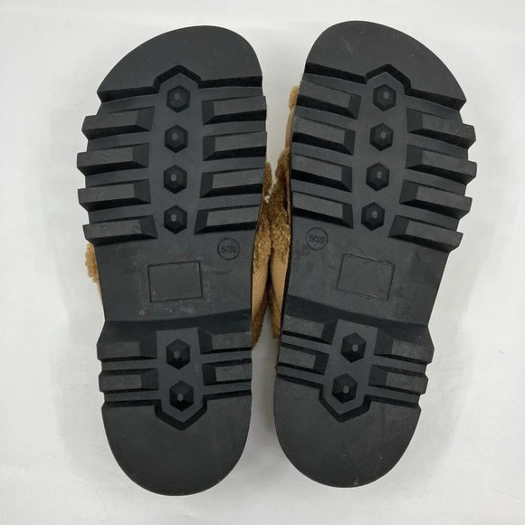 Pretty Little Thing Tan Teddy Cross Over Strap Back Chunky Cleated Sole Sandals - Picture 7 of 10